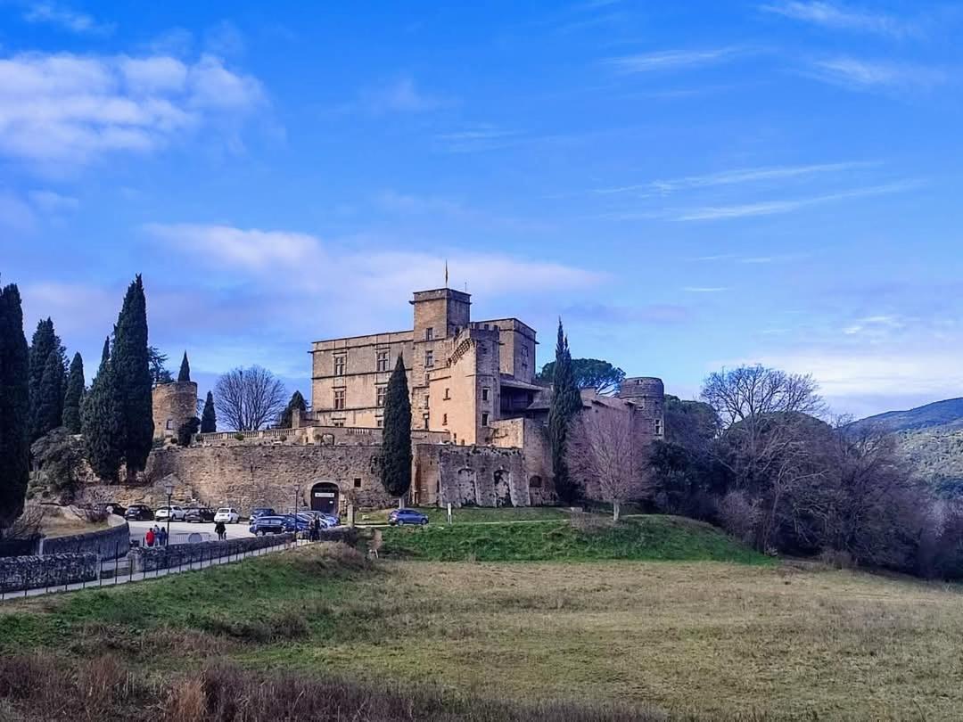 La Fee Viviane Et Michel L'Enchanteur Robion en Luberon エクステリア 写真